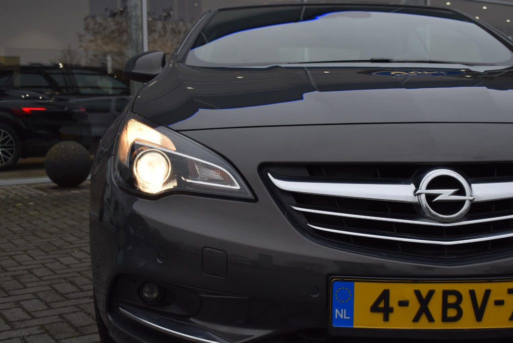 Opel Cascada