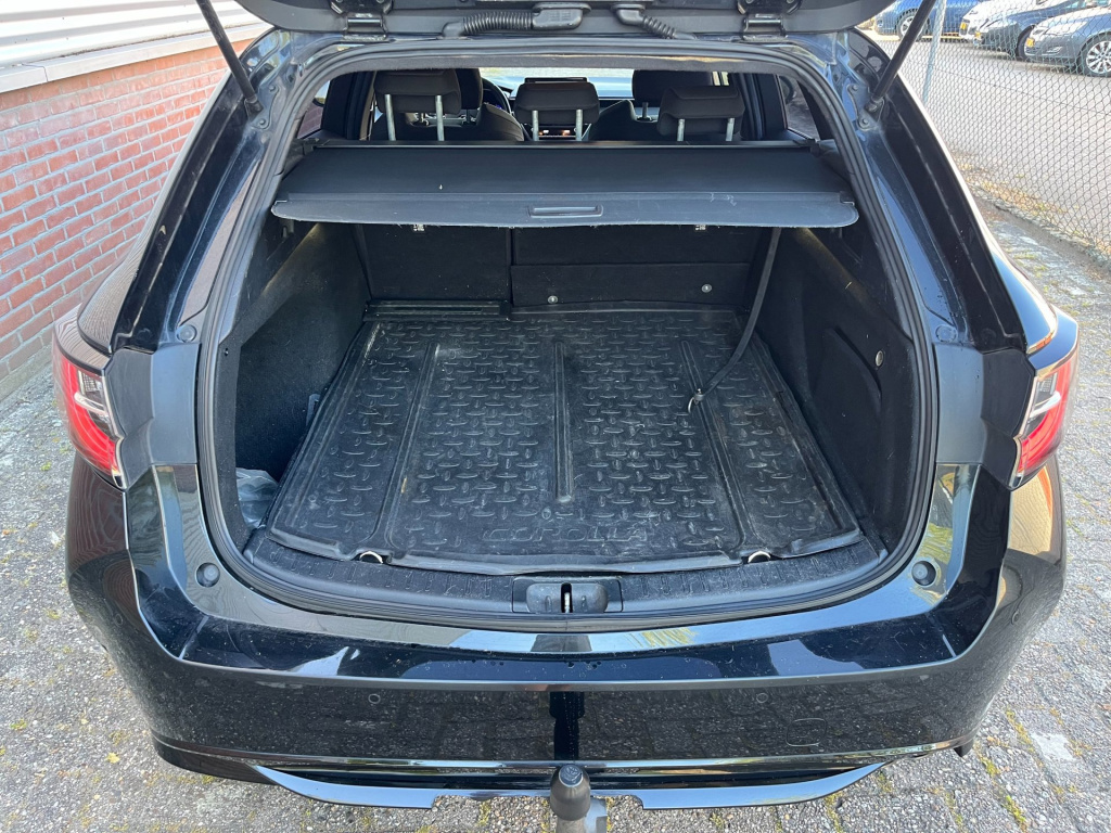 Toyota Corolla Touring Sports