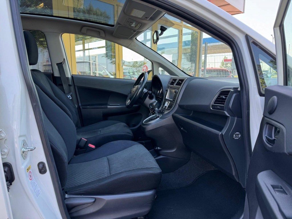 Toyota Verso-s