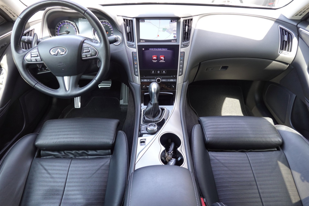 Infiniti Q50