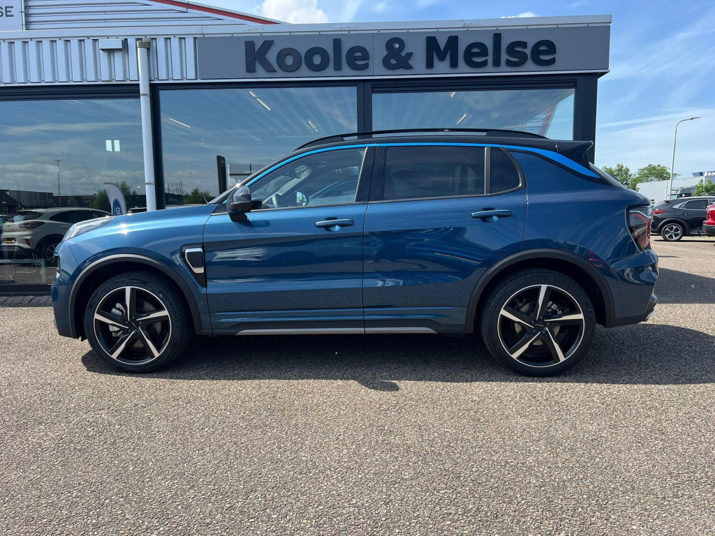 Lynk & Co 01
