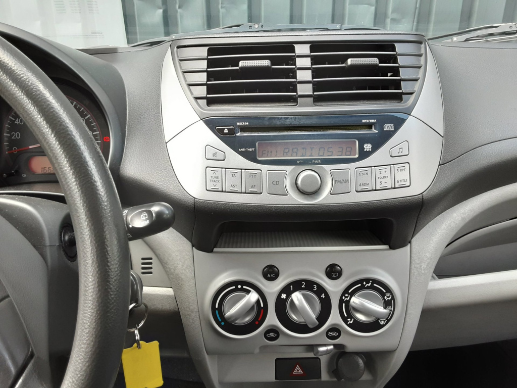 Nissan Pixo
