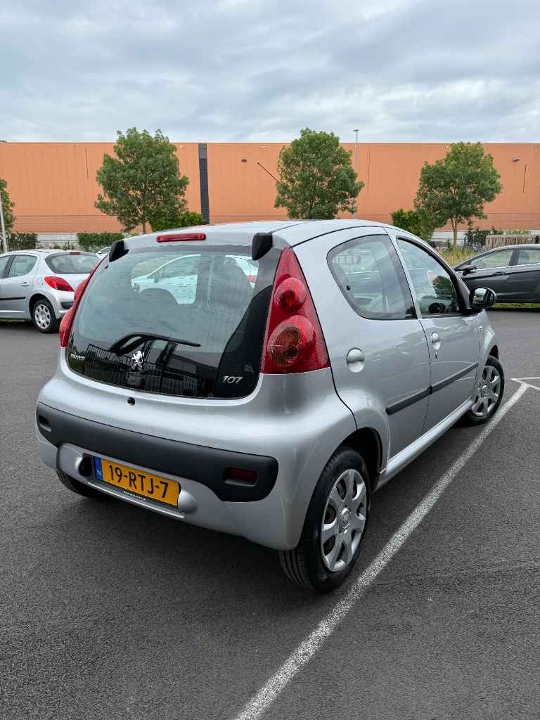 Peugeot 107