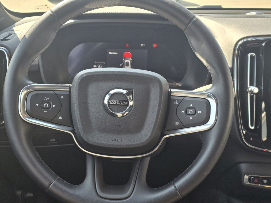Volvo Ex40