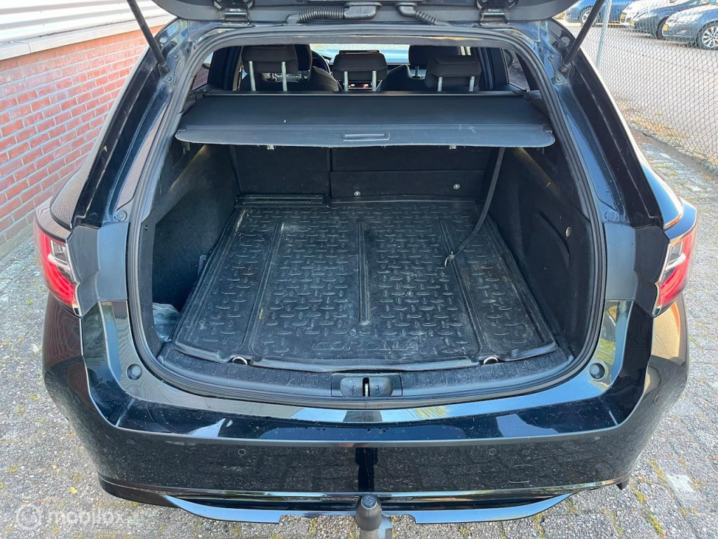 Toyota Corolla Touring Sports