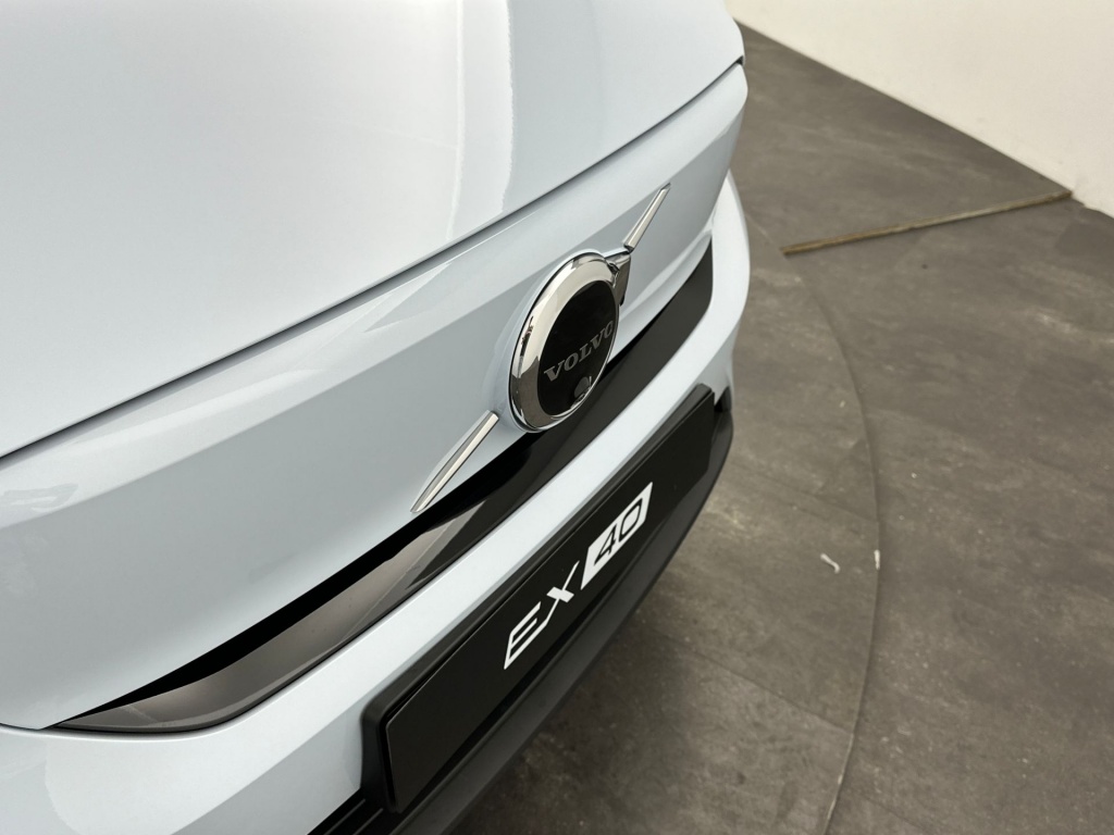Volvo Ex40