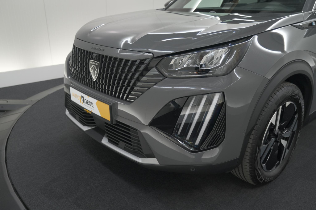 Peugeot E-2008