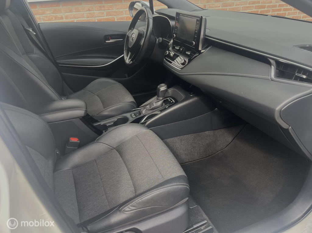 Toyota Corolla Touring Sports
