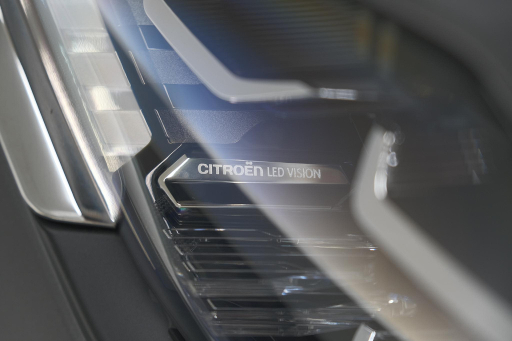 Citroen Ë-c4