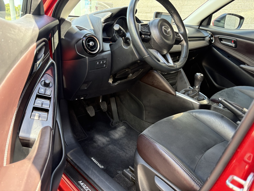 Mazda 2