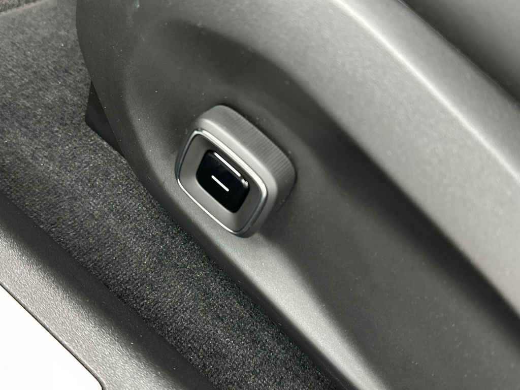 Volvo Es90