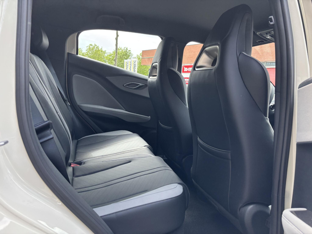 Byd Dolphin Surf