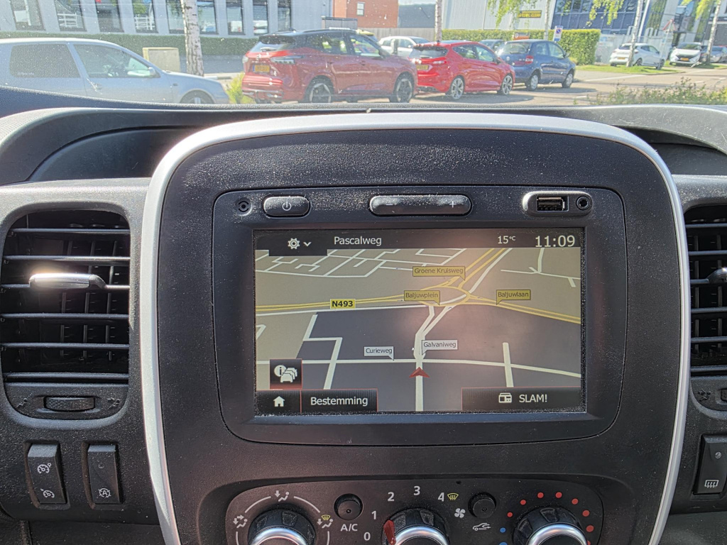 Nissan Nv300