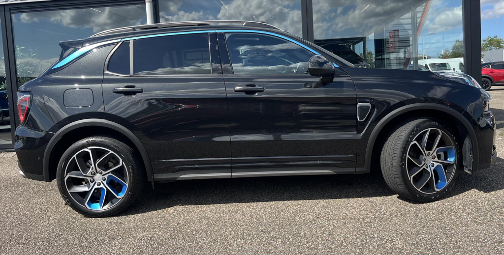Lynk & Co 01