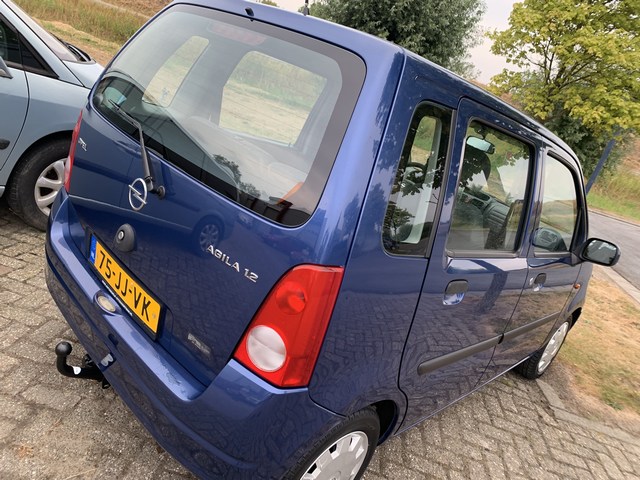 Opel Agila