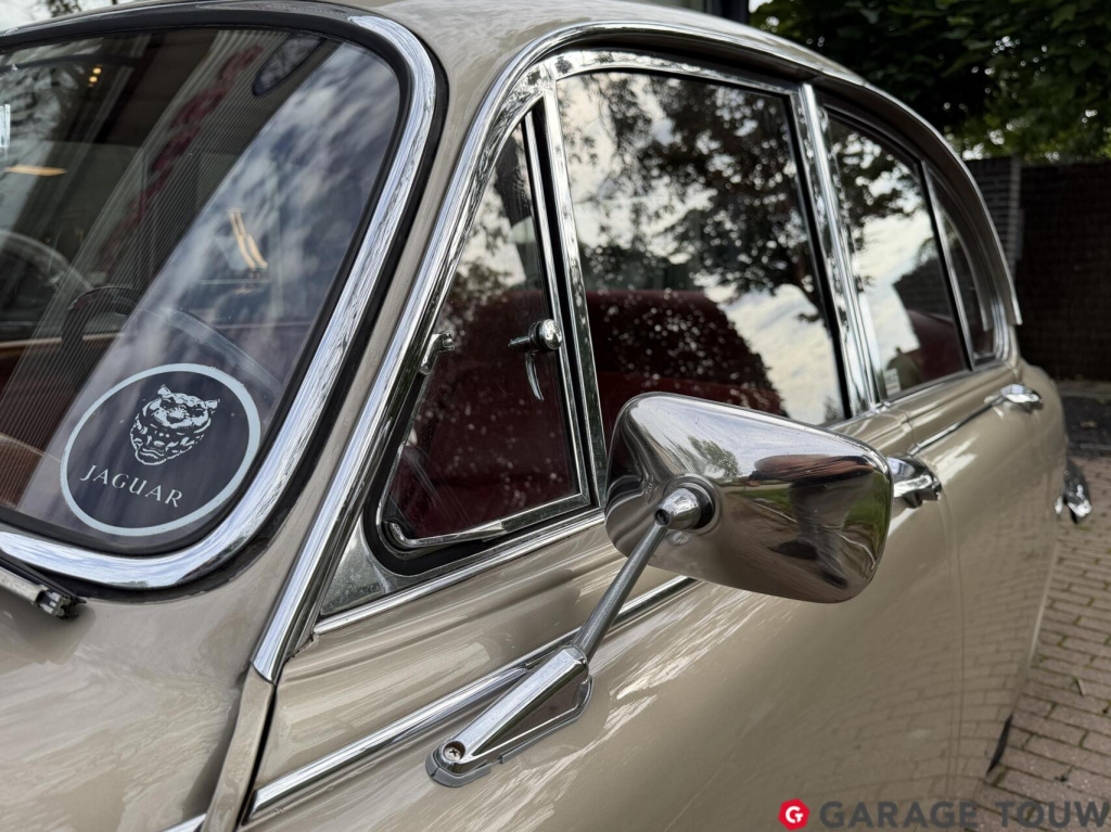 Jaguar S-Type