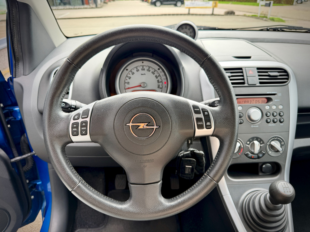 Opel Agila