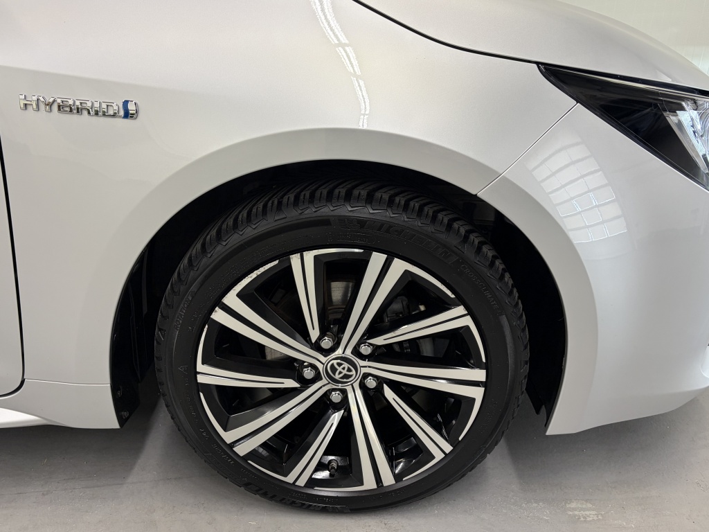 Toyota Corolla Touring Sports