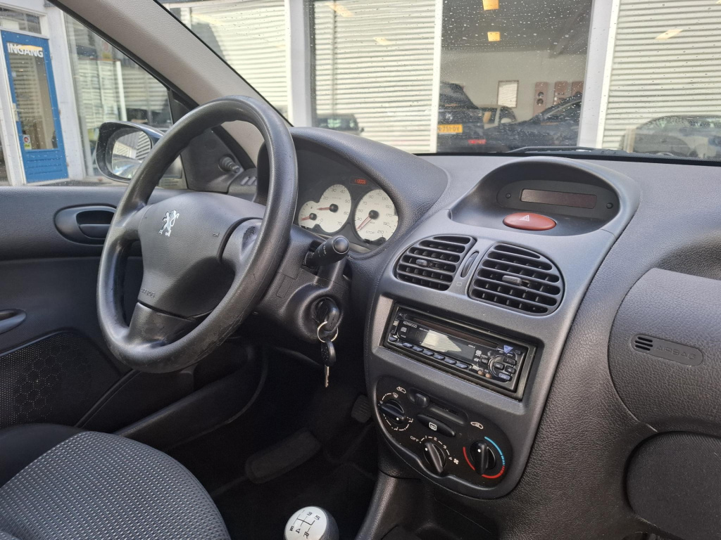 Peugeot 206