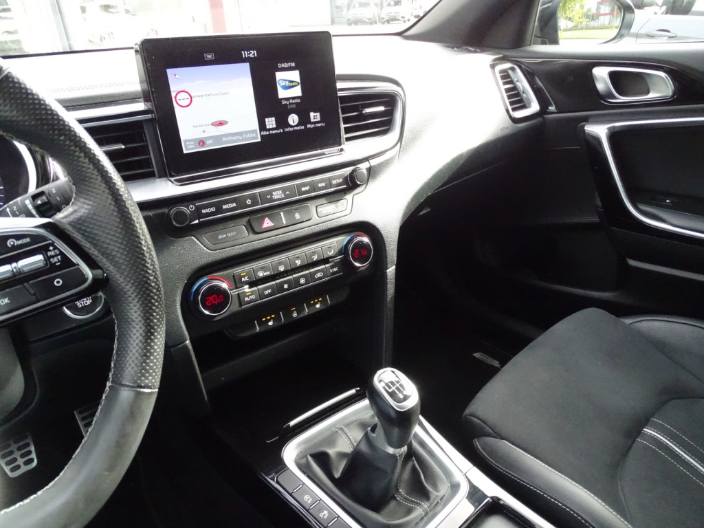 Kia Proceed