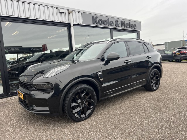 Lynk & Co 01