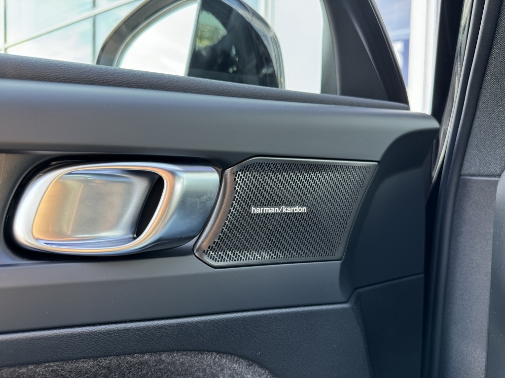 Volvo Ex40