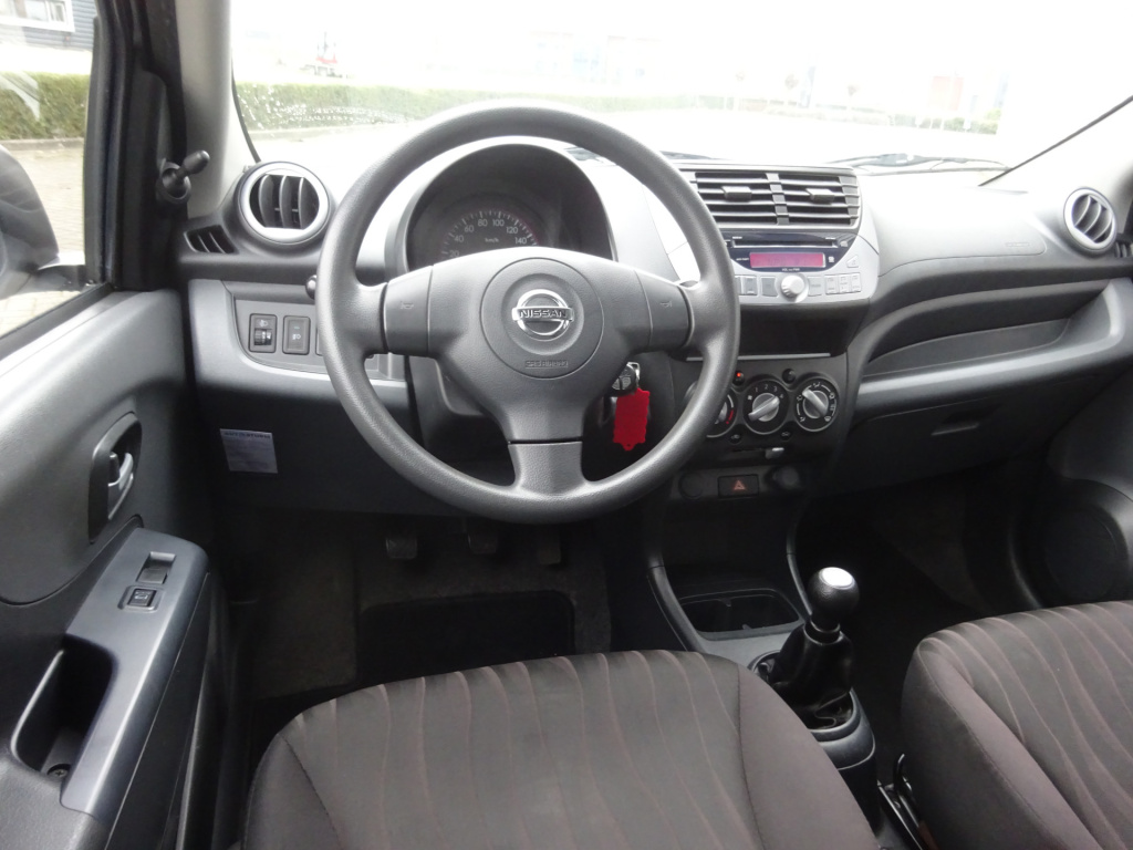 Nissan Pixo