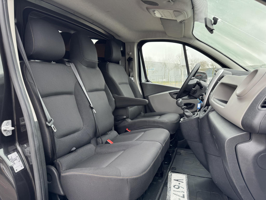 Nissan Nv300