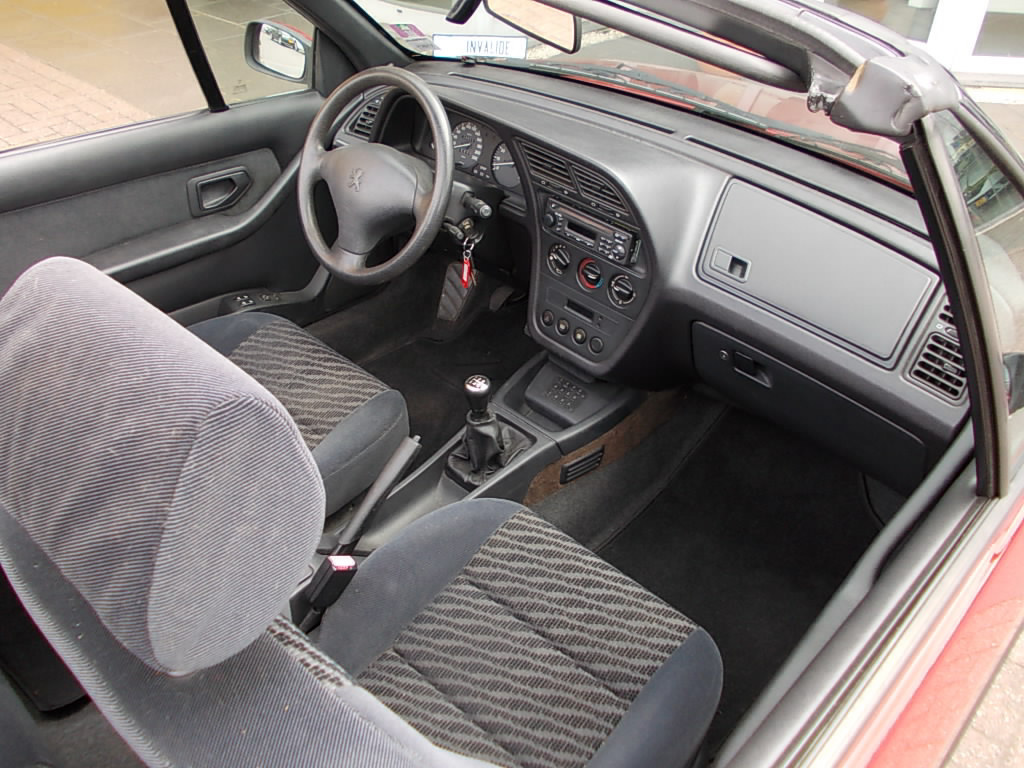 Peugeot 306