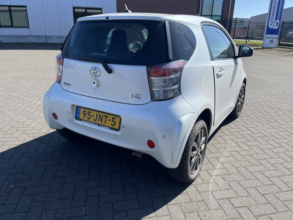 Toyota Iq