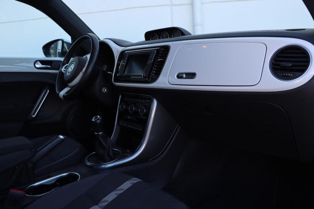 Volkswagen New Beetle