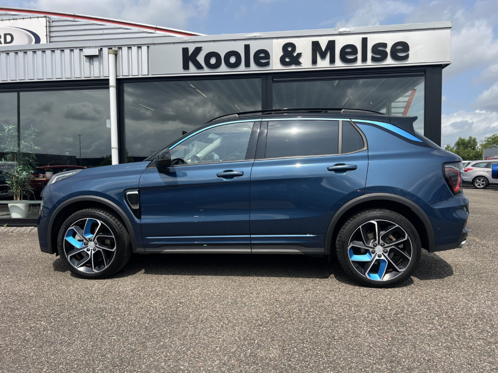 Lynk & Co 01