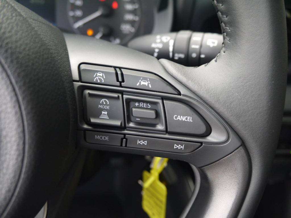 Mazda 2 Hybrid