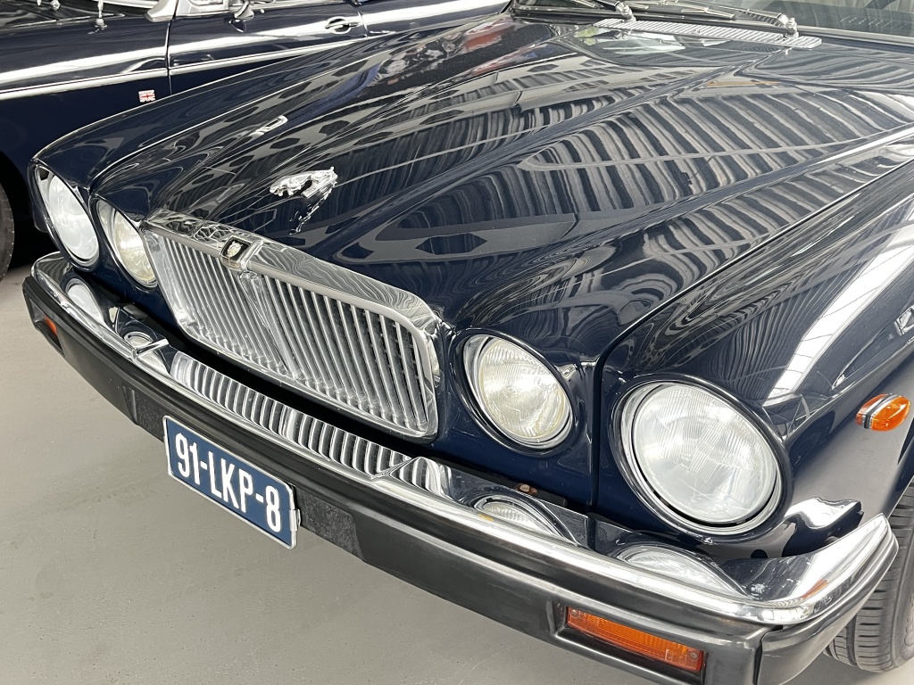 Jaguar Xj