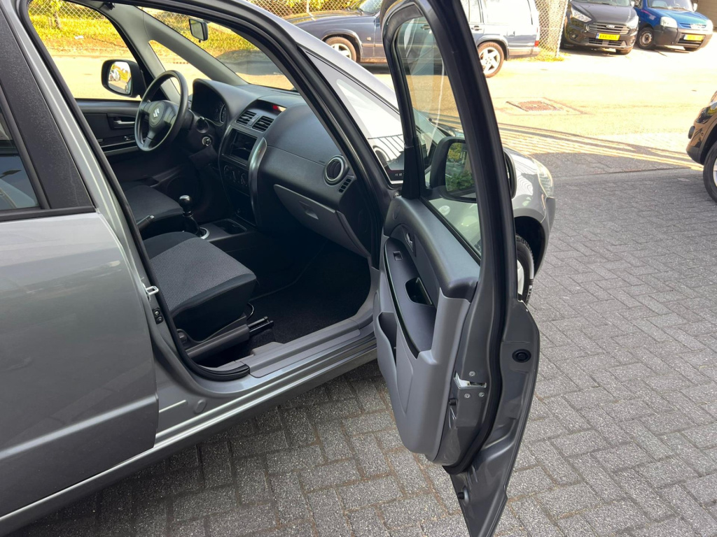 Suzuki Sx4