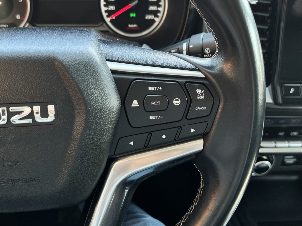 Isuzu D-max