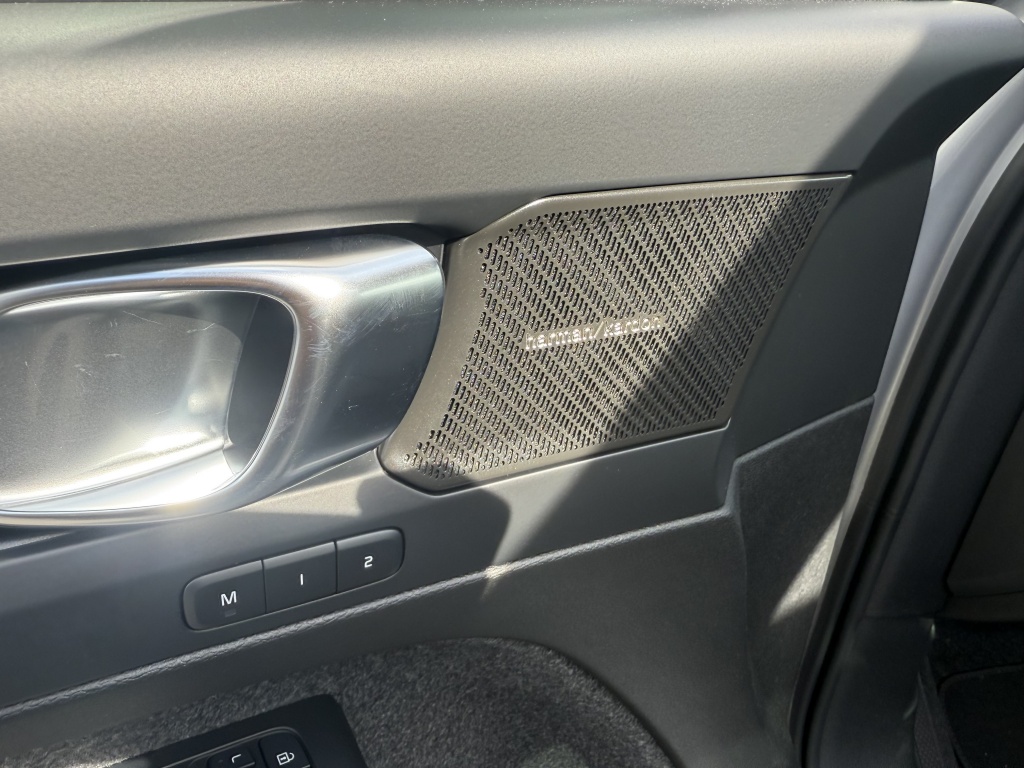 Volvo Ex40