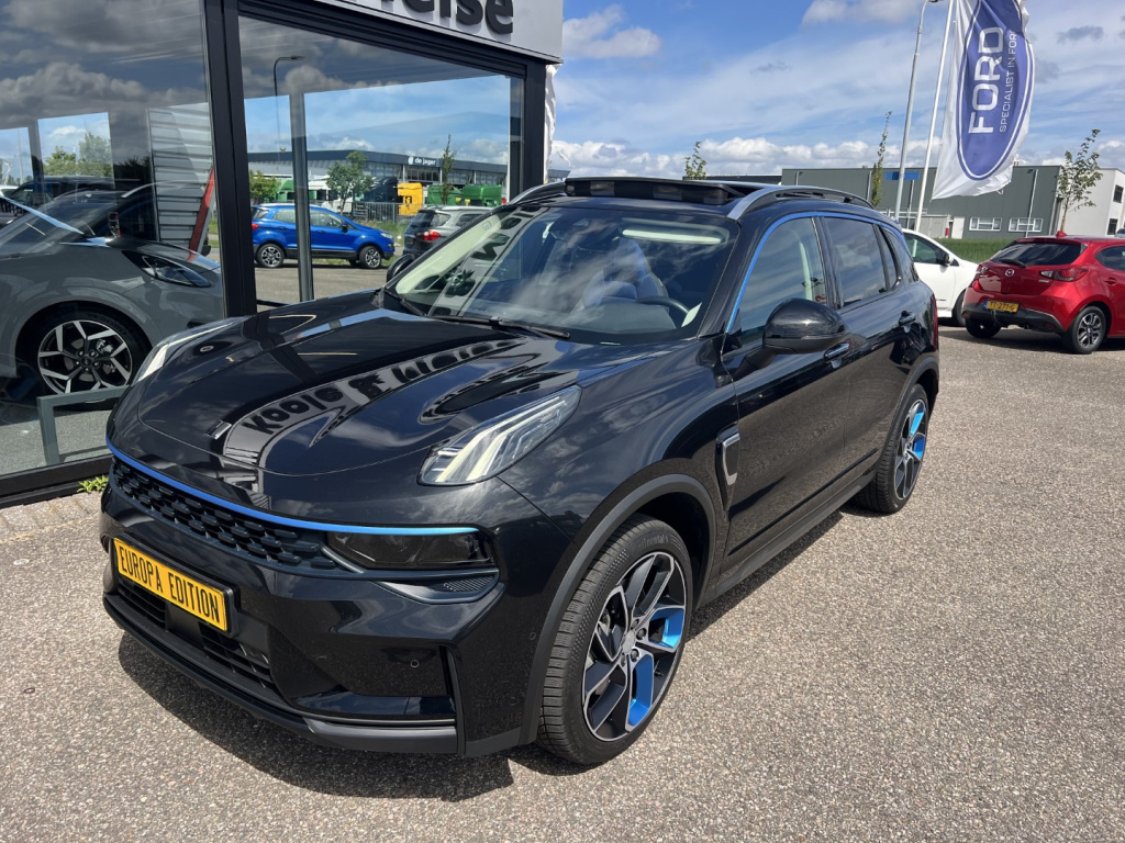 Lynk & Co 01