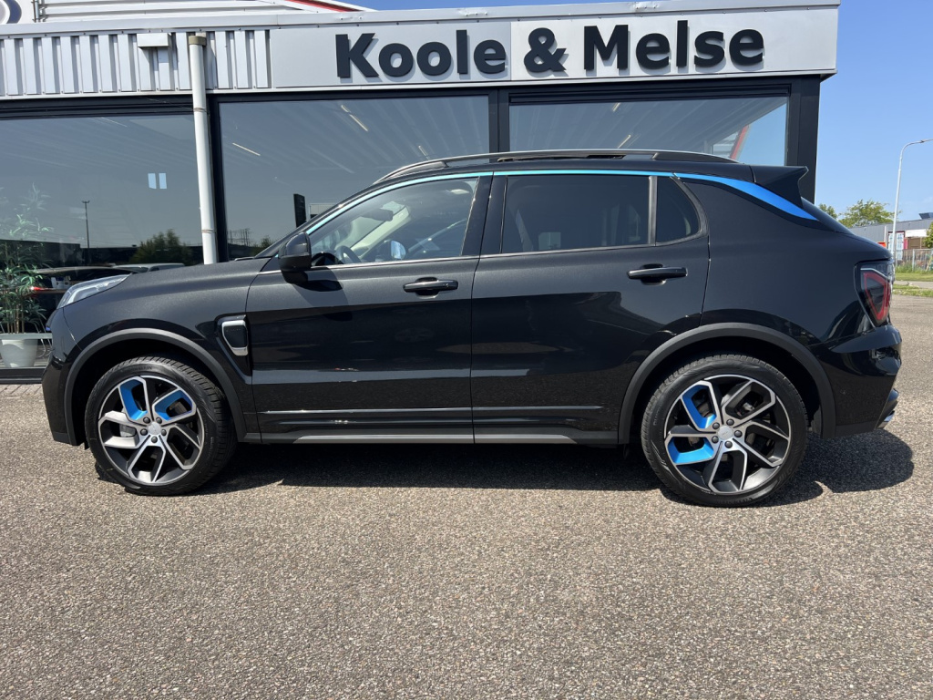 Lynk & Co 01
