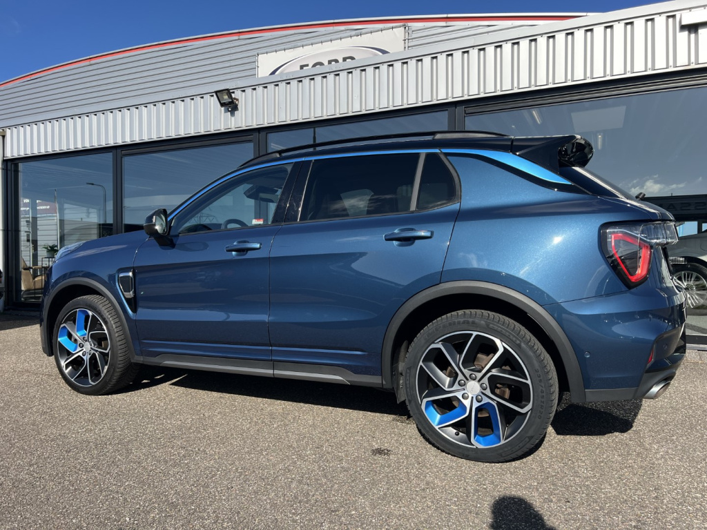 Lynk & Co 01