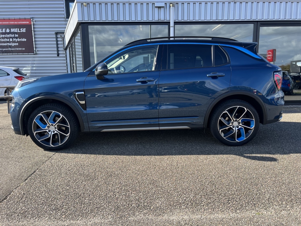 Lynk & Co 01