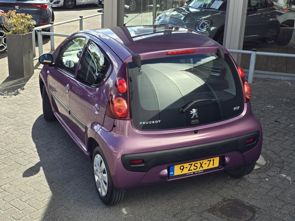Peugeot 107