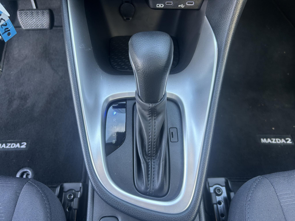 Mazda 2 Hybrid