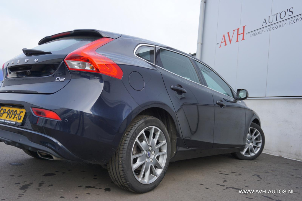 Volvo V40