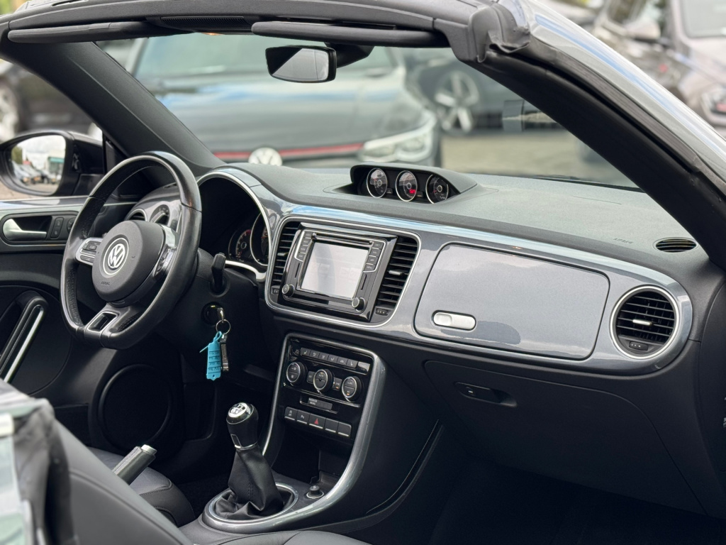Volkswagen New Beetle