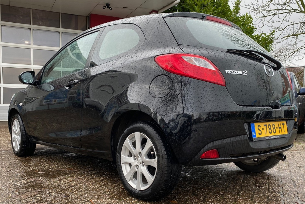 Mazda 2
