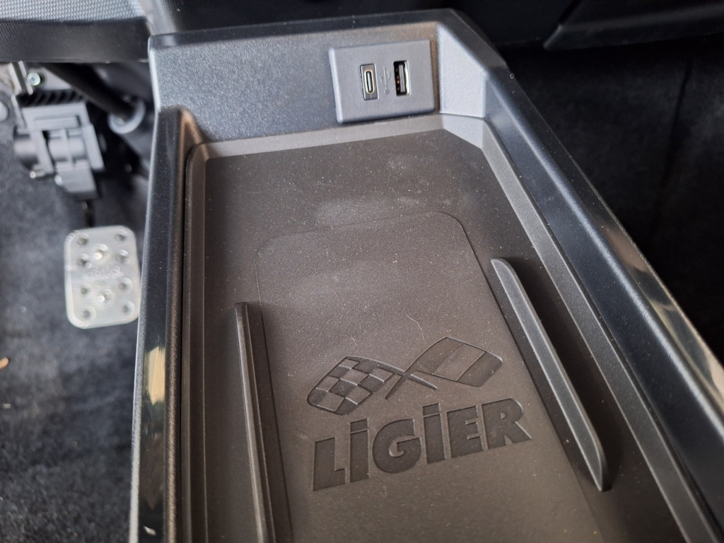 Ligier Js50