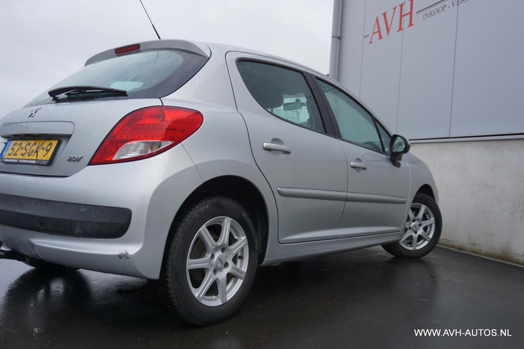 Peugeot 207