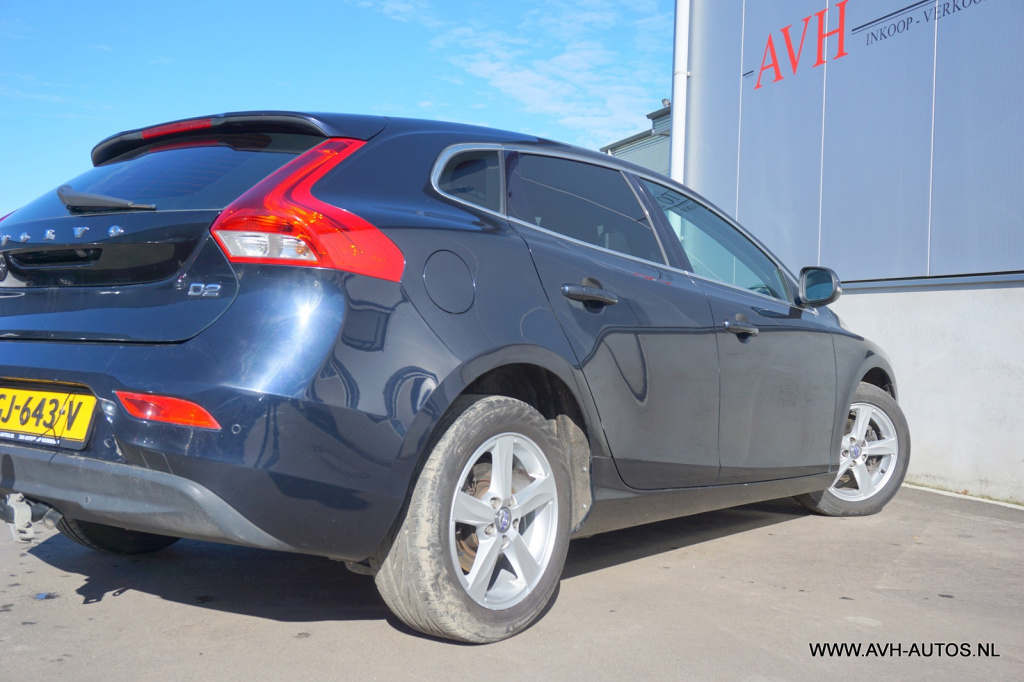 Volvo V40