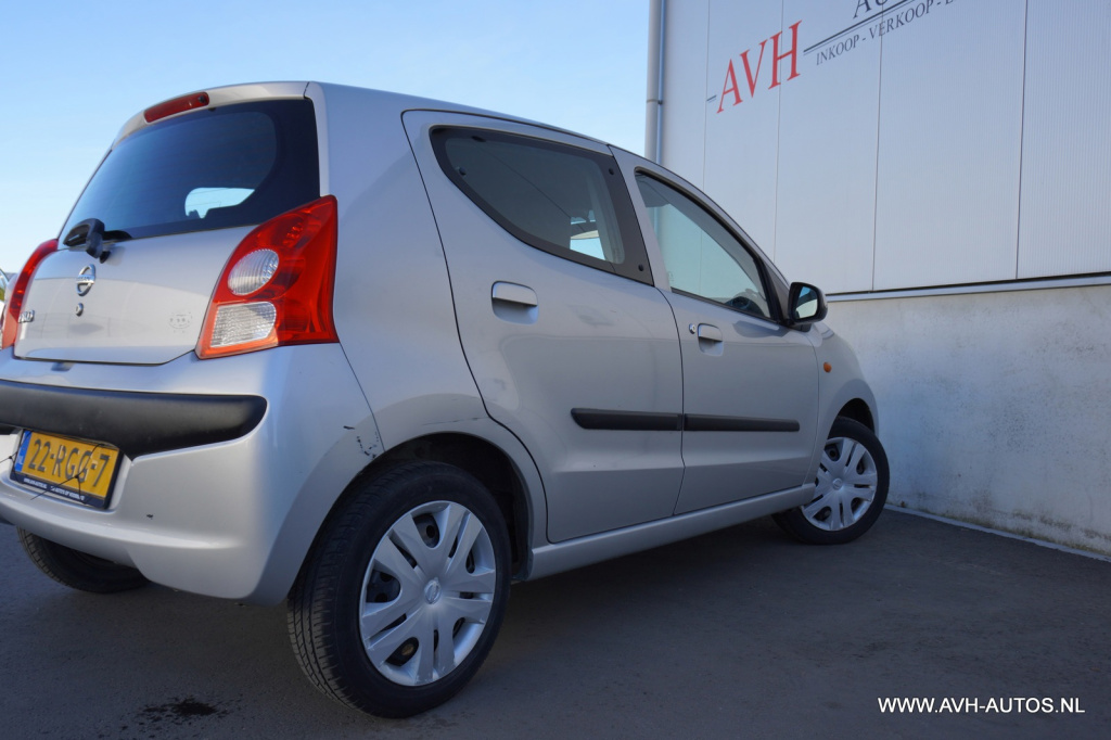 Nissan Pixo
